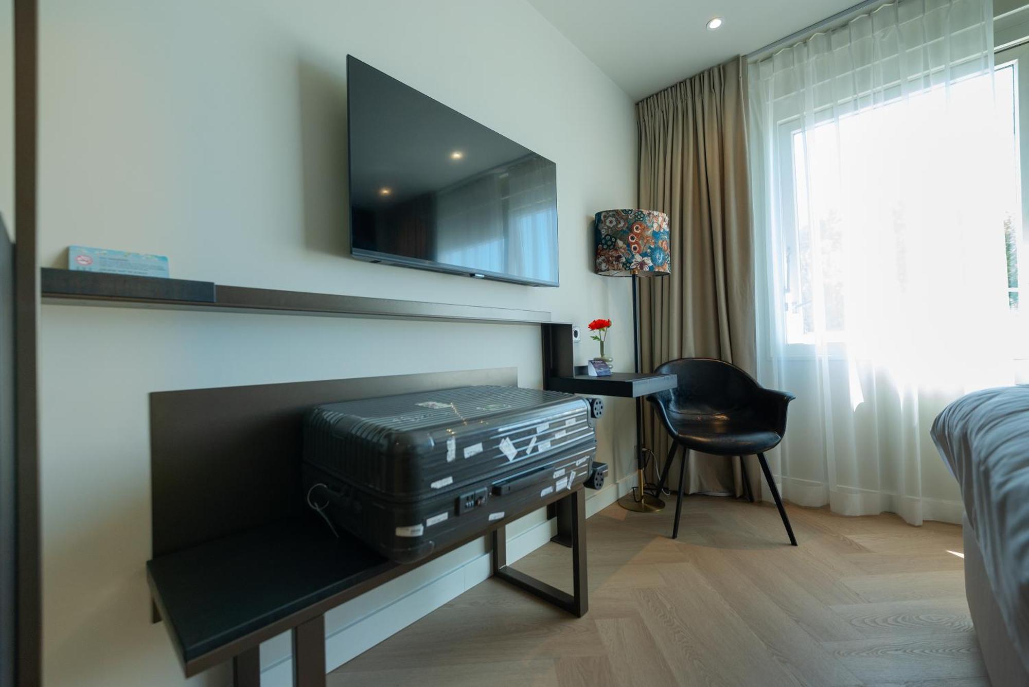Boutique Hotel Herbergh Amsterdam Airport Free Parking Badhoevedorp Exteriör bild