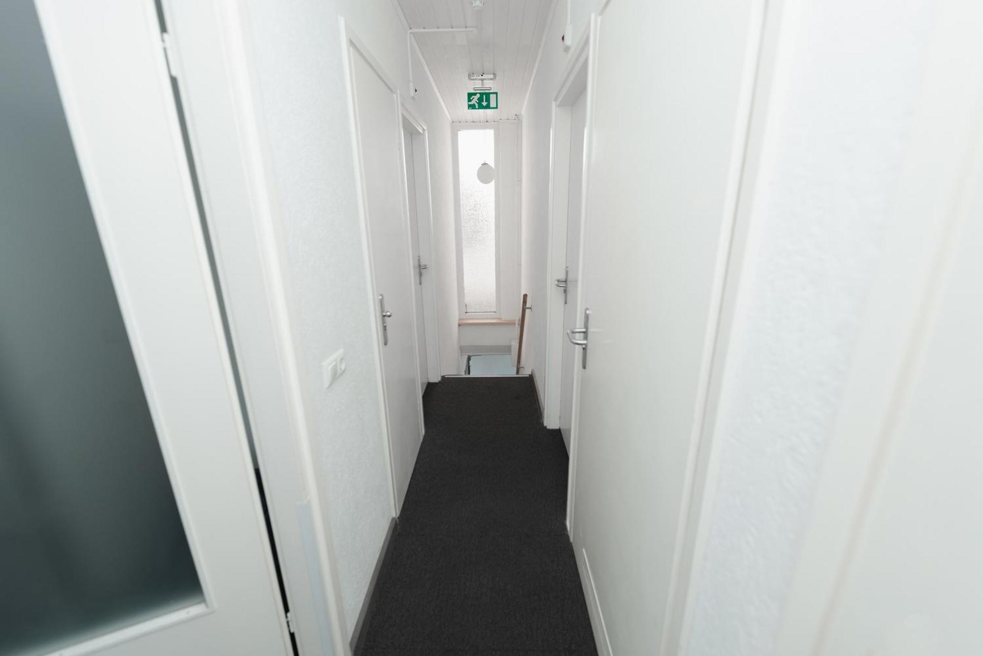 Boutique Hotel Herbergh Amsterdam Airport Free Parking Badhoevedorp Exteriör bild
