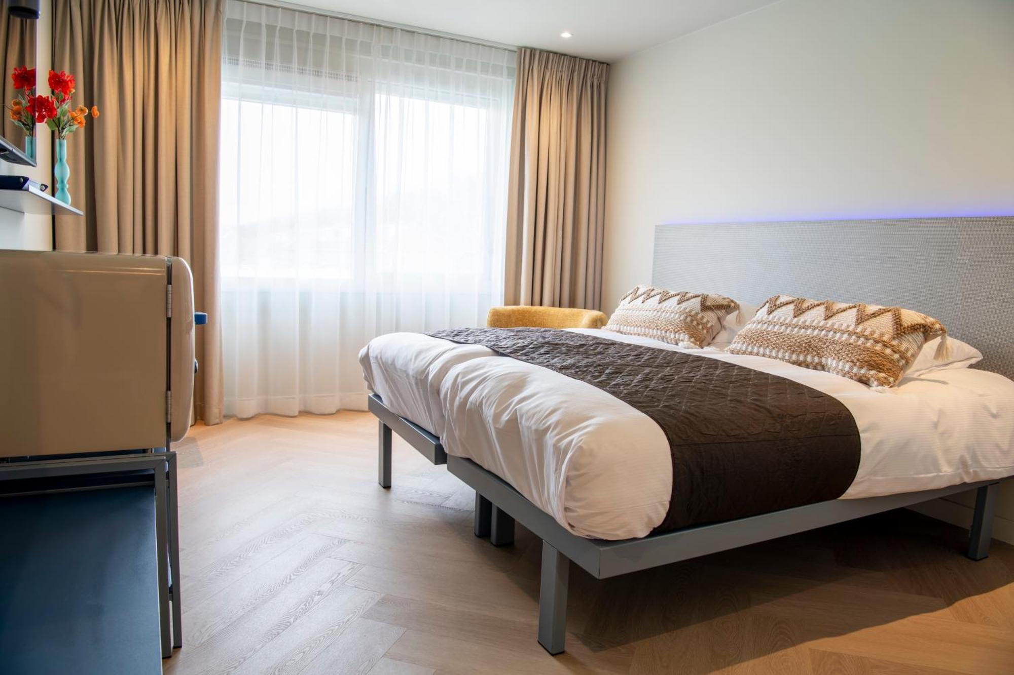 Boutique Hotel Herbergh Amsterdam Airport Free Parking Badhoevedorp Exteriör bild