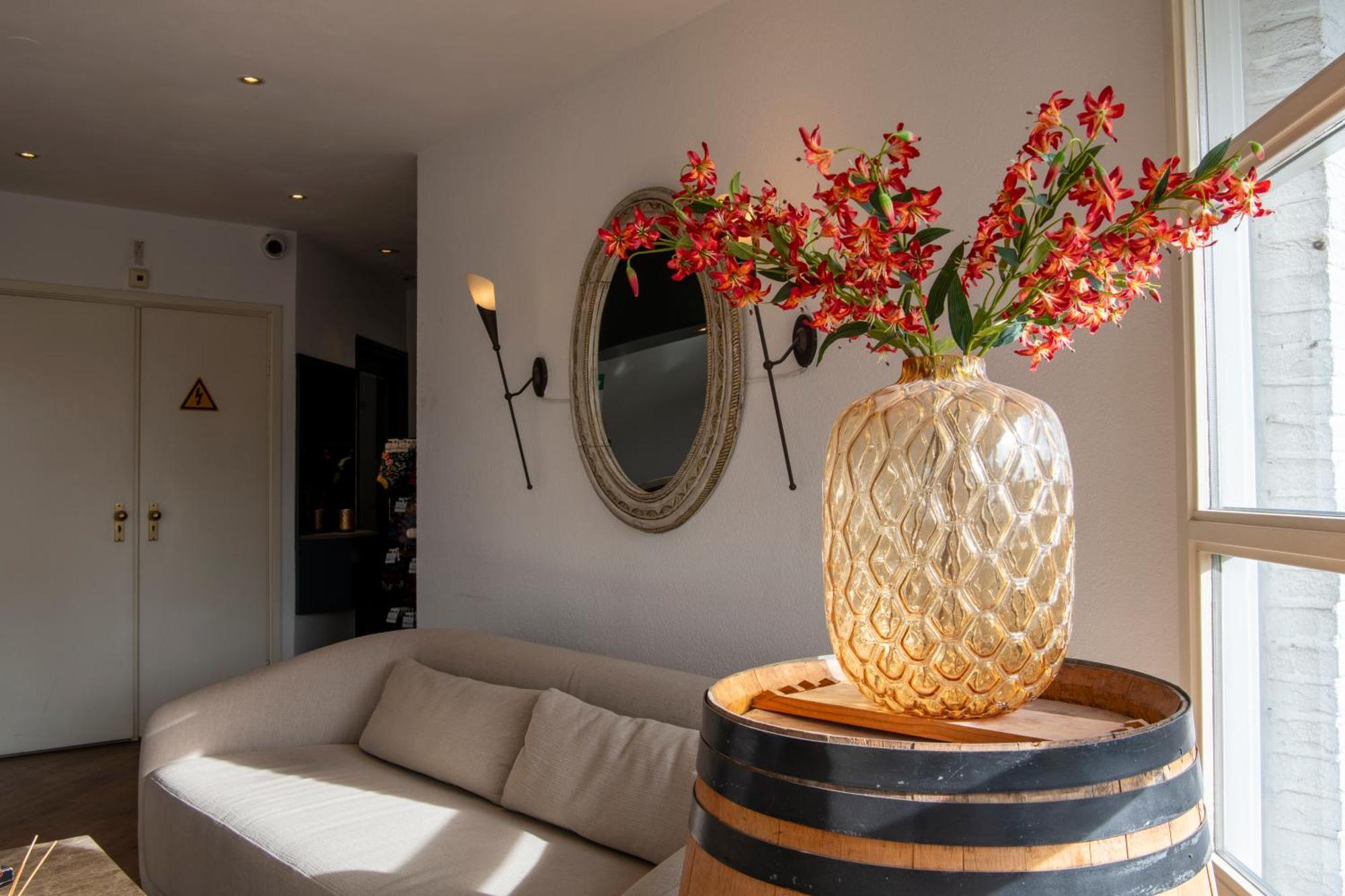 Boutique Hotel Herbergh Amsterdam Airport Free Parking Badhoevedorp Exteriör bild